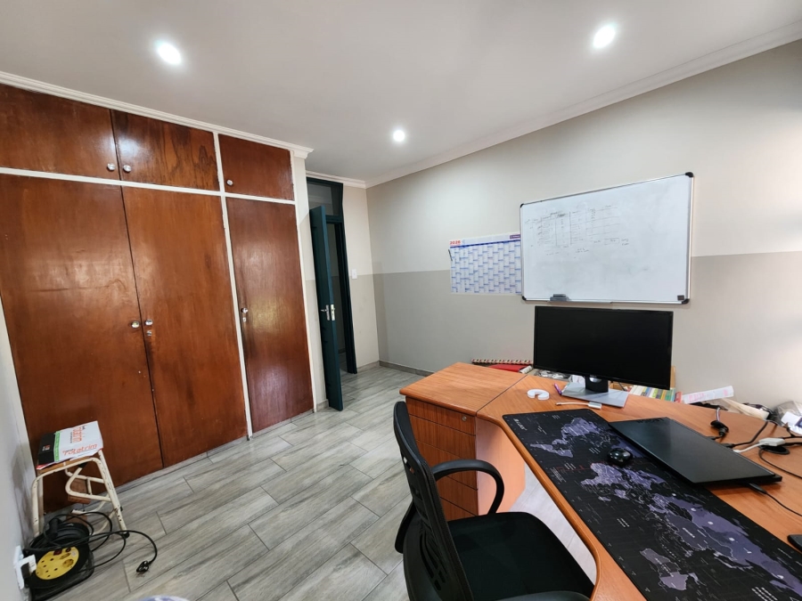 6 Bedroom Property for Sale in Sasolburg Ext 23 Free State